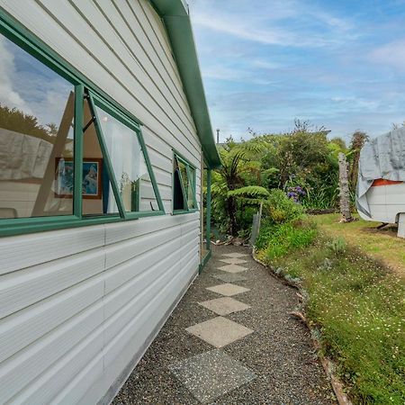 The Bach - Whitianga Holiday Home Exterior photo