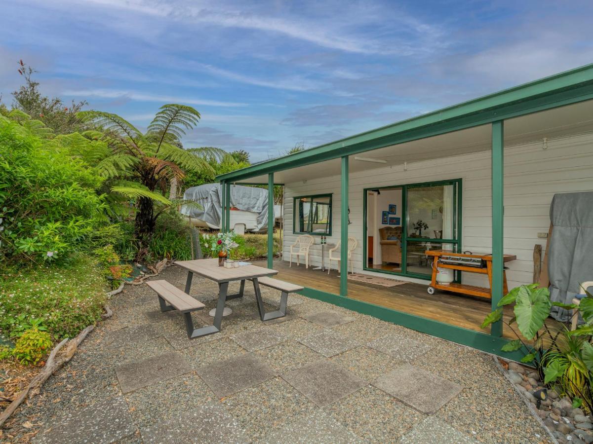 The Bach - Whitianga Holiday Home Exterior photo